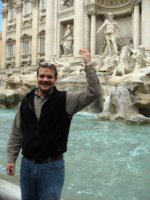 Trevi Fountain-11.JPG